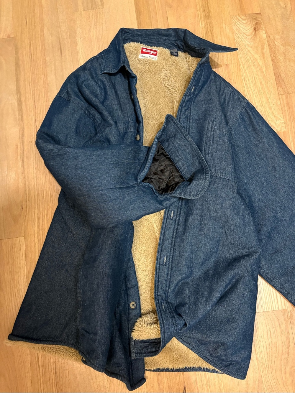 Vintage Wrangler Navy Blue Denim chore shirt Jacket with Tan Sherpa Lining
